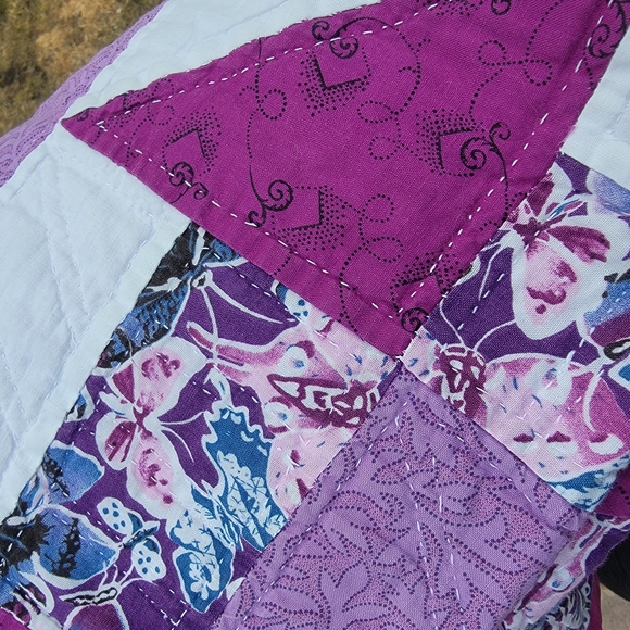 Handmade purple and white butterfly patchwork lap quilt - Picture 8 of 10